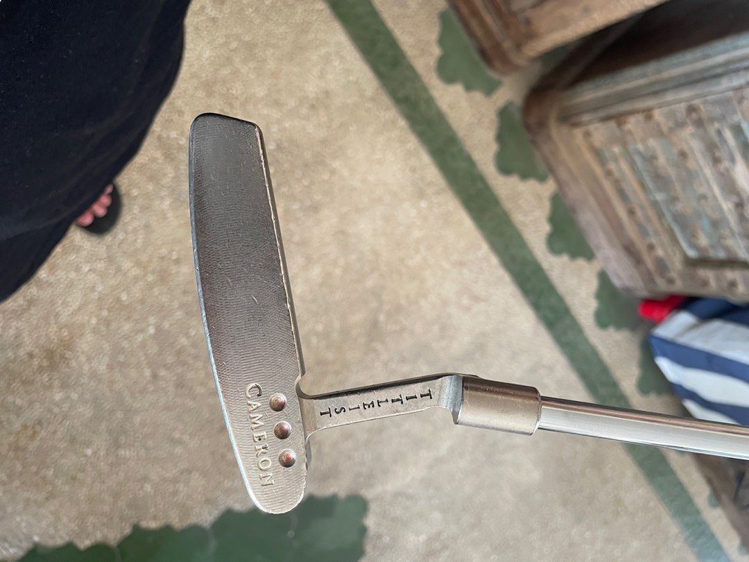 Scotty cameron pro platinum mil spec (Category: Golf) located in Manila. Submitted by kyleramooos (Listing ID 1225767080, Image 2). Description: Scotty cameron pro platinum mil spec newport 34" No headcover 11.5k.