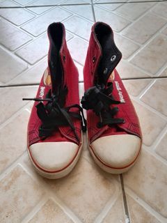 Sepatu anak Angry bird