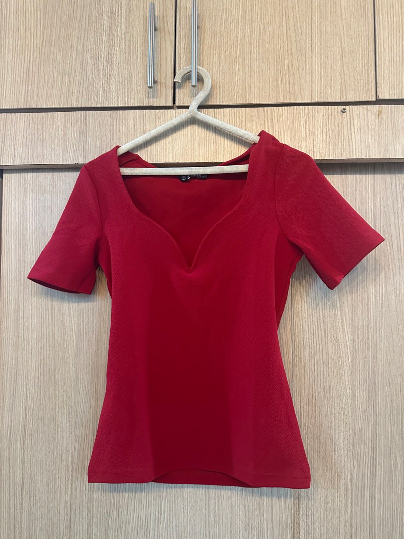 Shein top, Women's Fashion, Tops, Blouses on Carousell