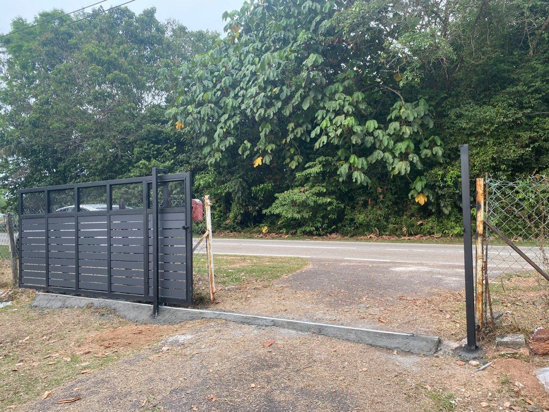 Sliding Gate, Furniture & Home Living, Outdoor Furniture on Carousell
