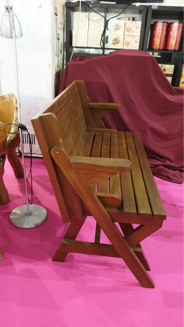 Solid Wood Dining Table Foldable (Category: Tables & Sets) located in Singapore. Submitted by superintendent (Listing ID 1225758342, Image 2). Description: Self collection at Sengkang HDB.