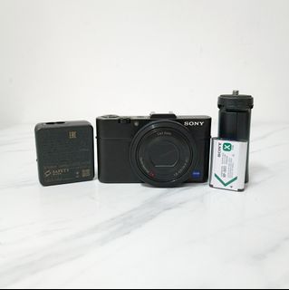 (Category: ) located in . Submitted by bota_usedcamera (Listing ID 1225916032, Image 1). Description: .