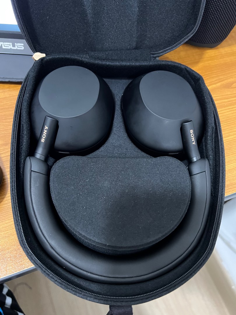 Sony XM5 Headphones, Audio, Headphones & Headsets on Carousell