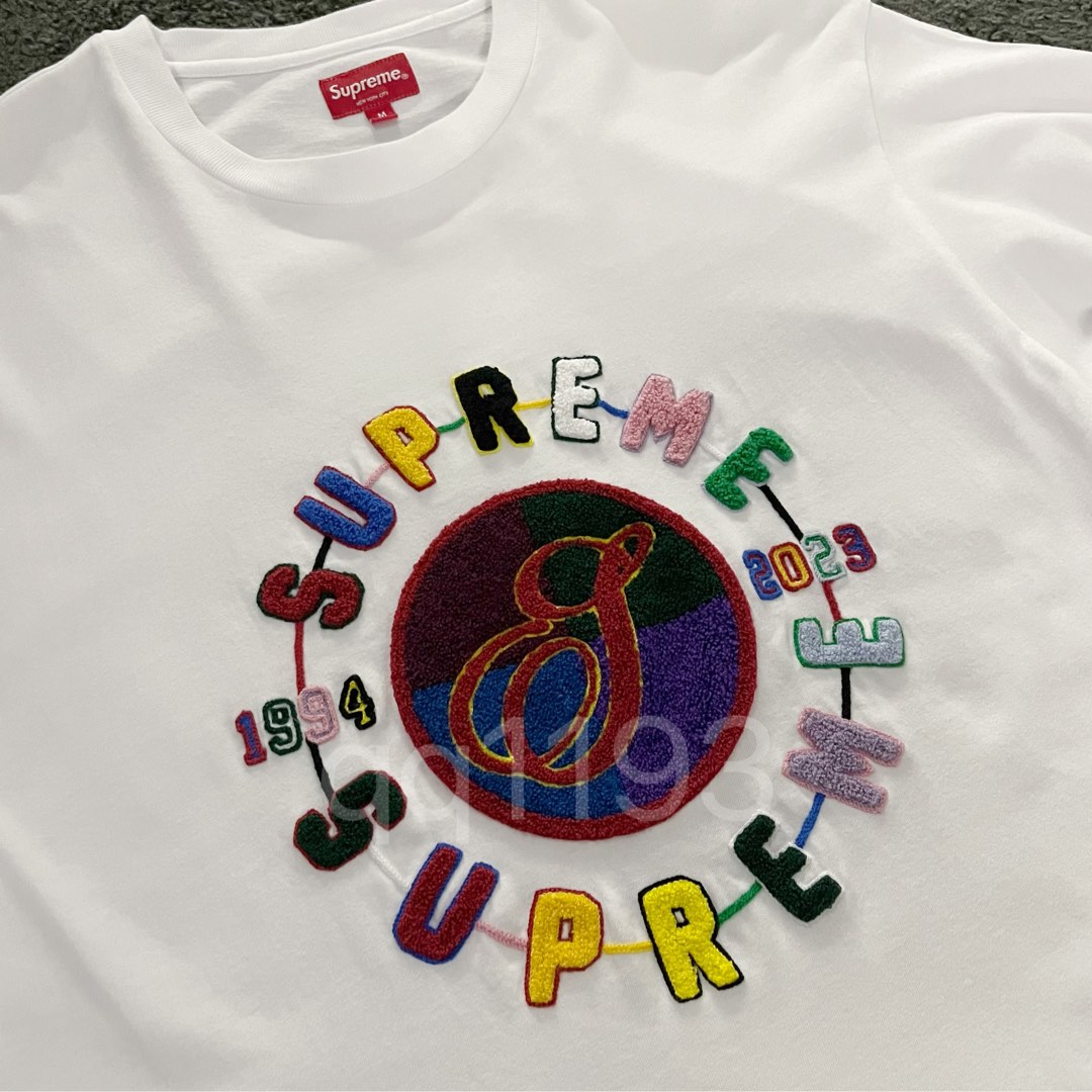 Supreme Chenille Crest S/S T Shirt (White), Men's Fashion, Tops