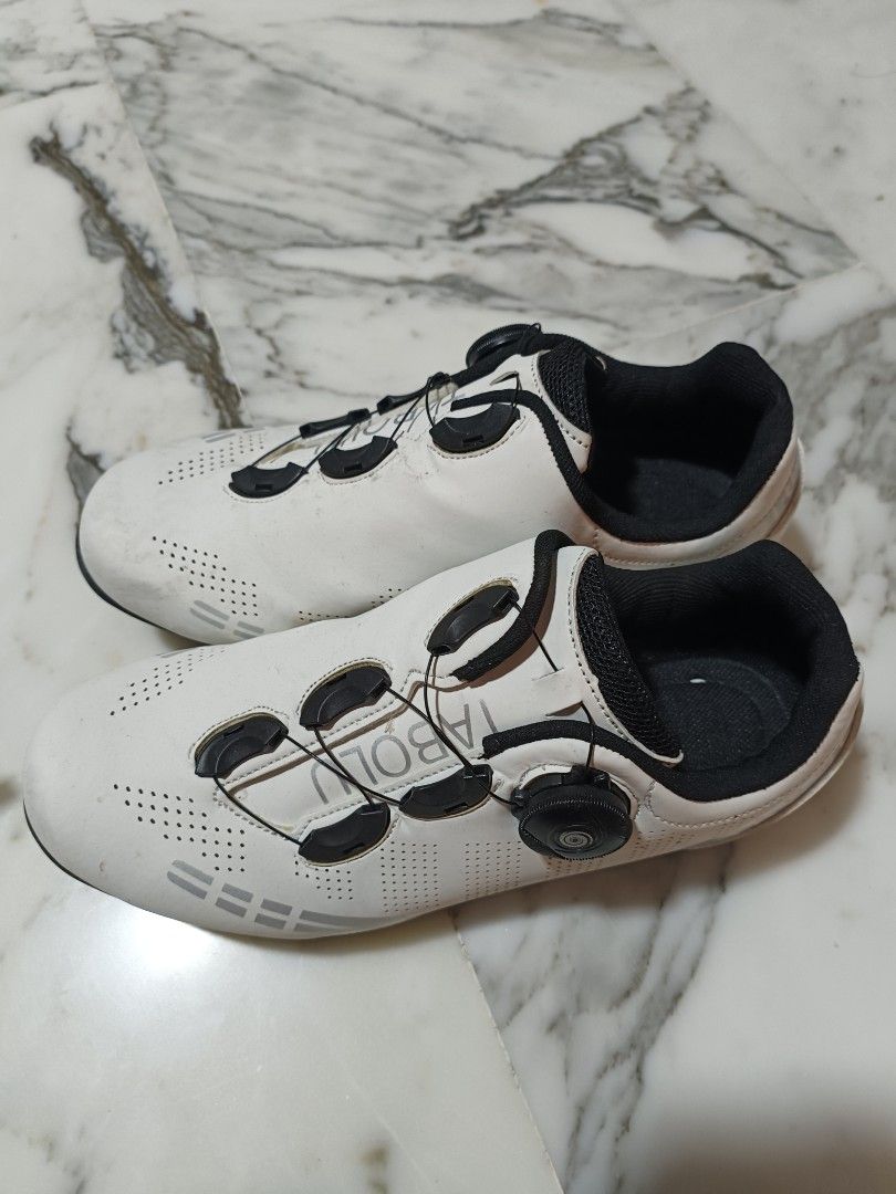 Tabolu non locking Cycling Shoes, Sports Equipment, Bicycles & Parts ...
