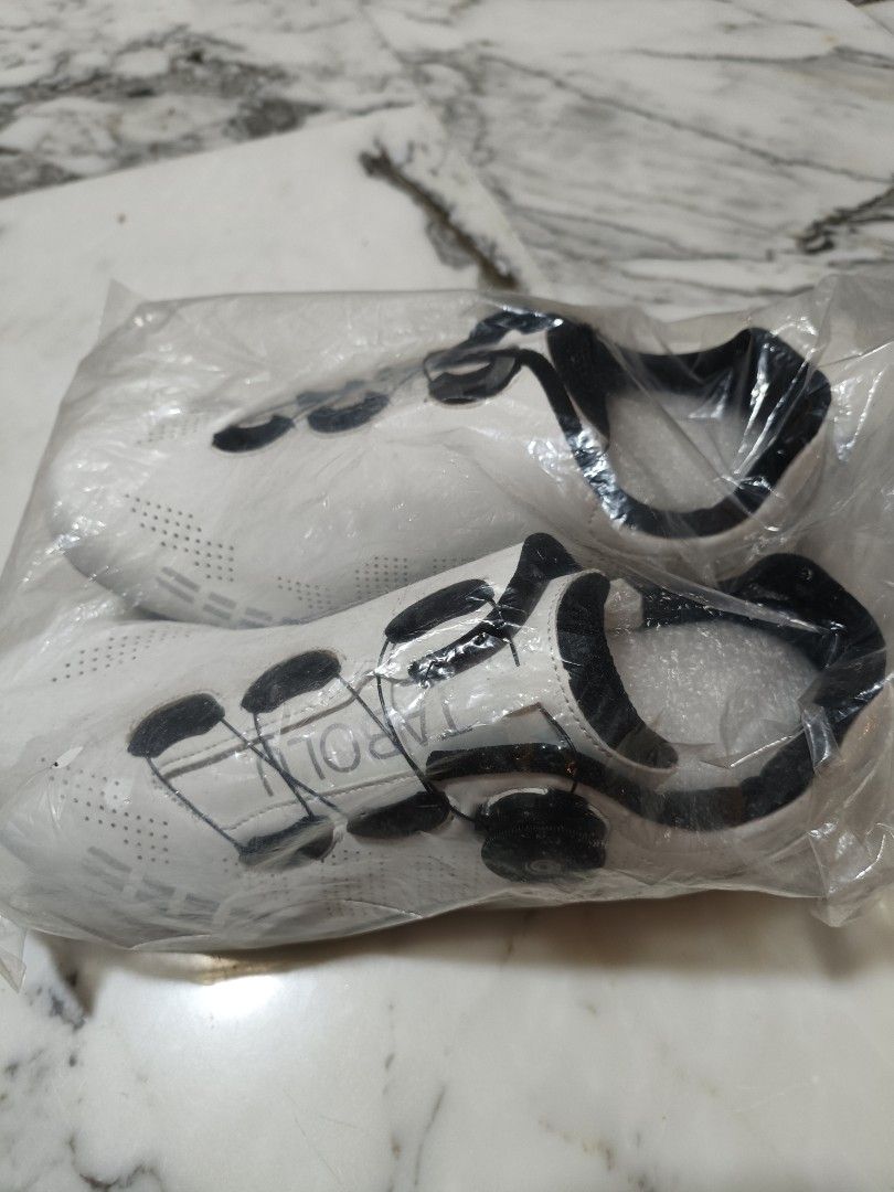 non locking cycling shoes