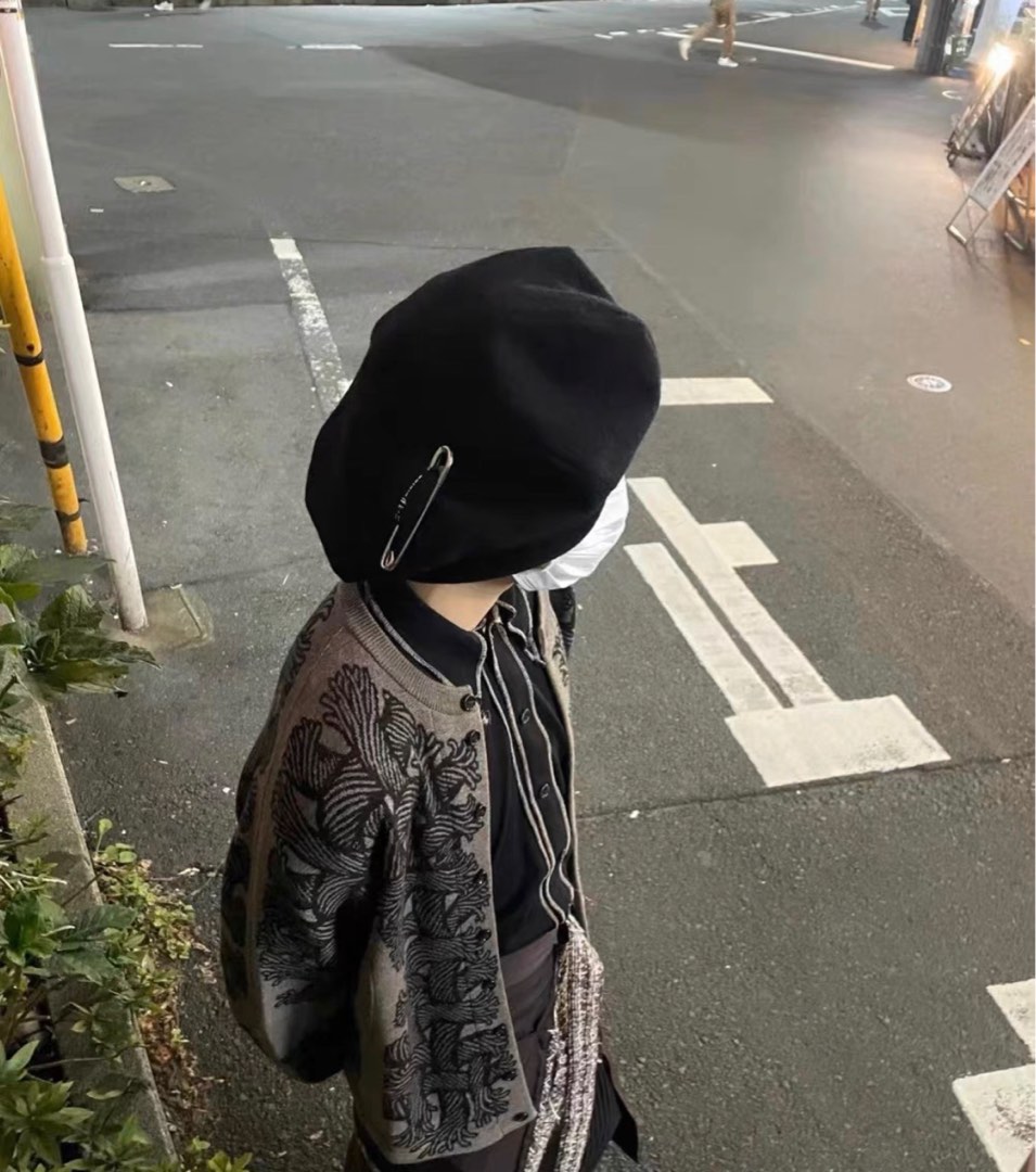 Safety pin hat store