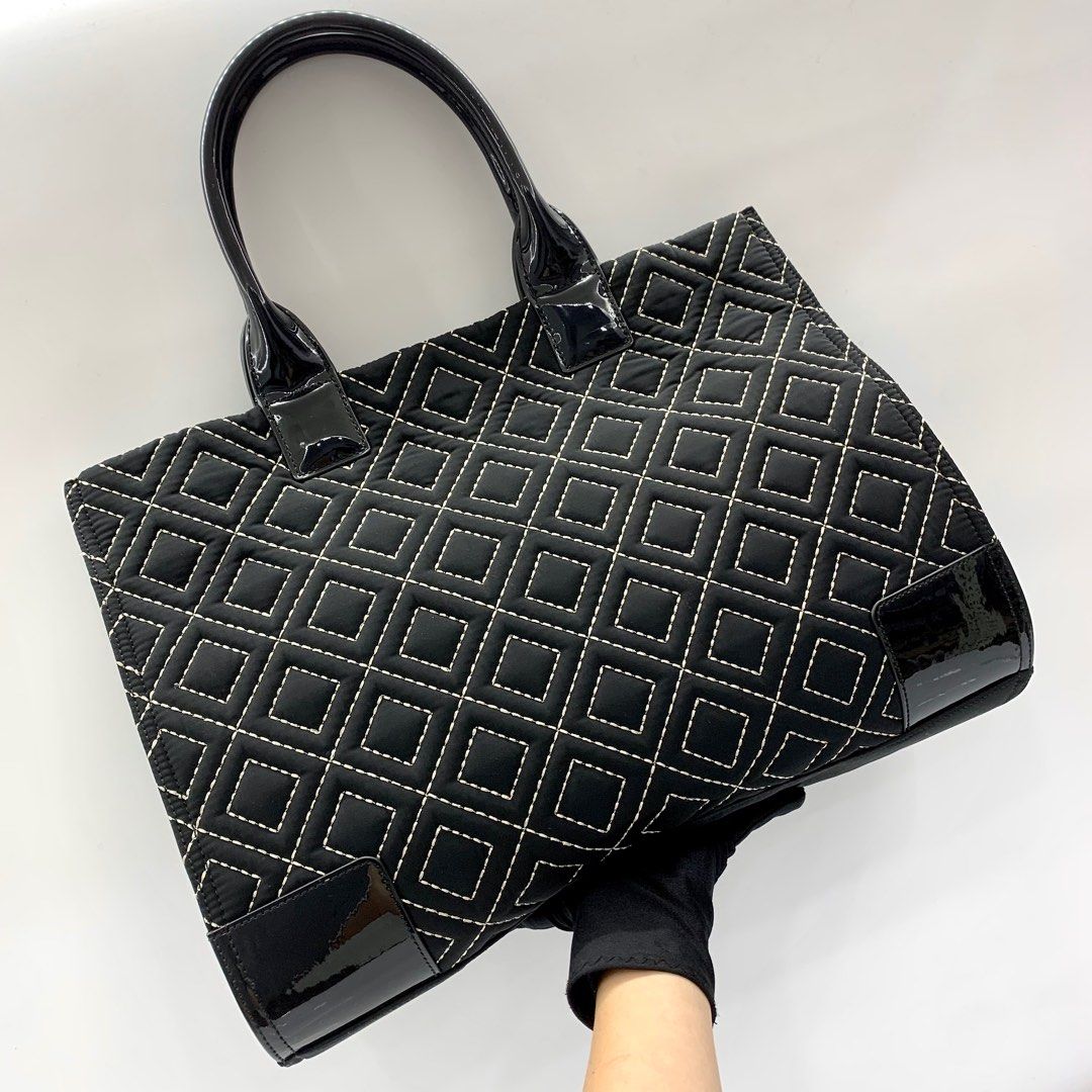 TORY BURCH BLACK CANVAS TOTE BAG 237011451 @, Luxury, Bags & Wallets on  Carousell