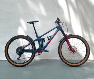 (Category: ) located in . Submitted by bikecave (Listing ID 1225776855, Image 1). Description: .