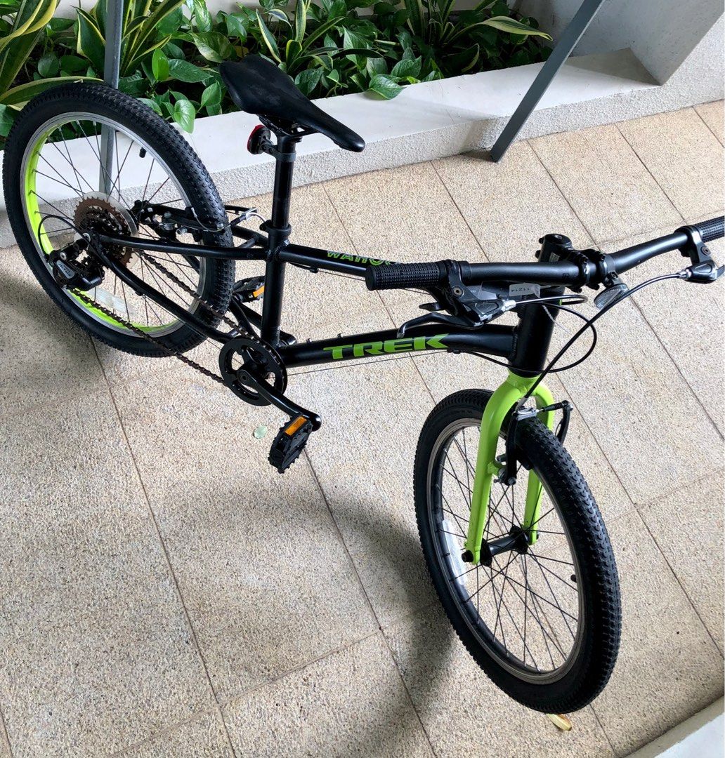 Trek Wahoo 20 Black and Yellow bicycle Sports Equipment