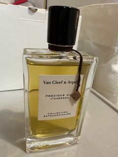 （分類：）位於 。 由 unicornsssssss 提交（商品編號 1225833942，圖片 1）。簡介： 。