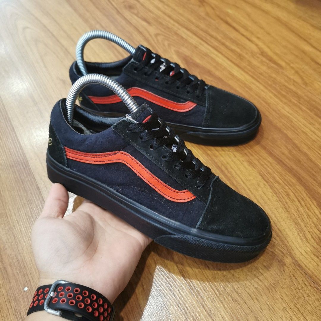 Vans old skool outlet disney mickey mouse club