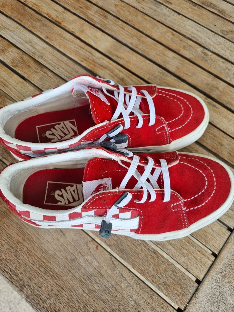 Red checkerboard best sale vans high top