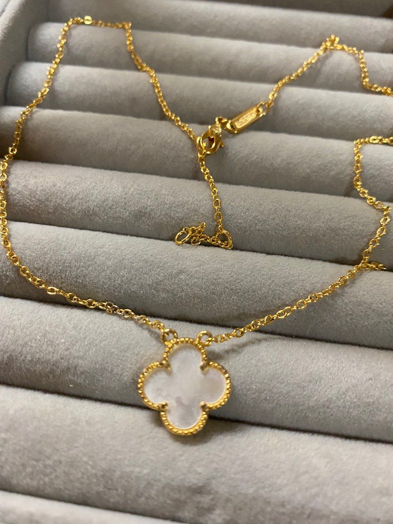 Vca necklace on Carousell