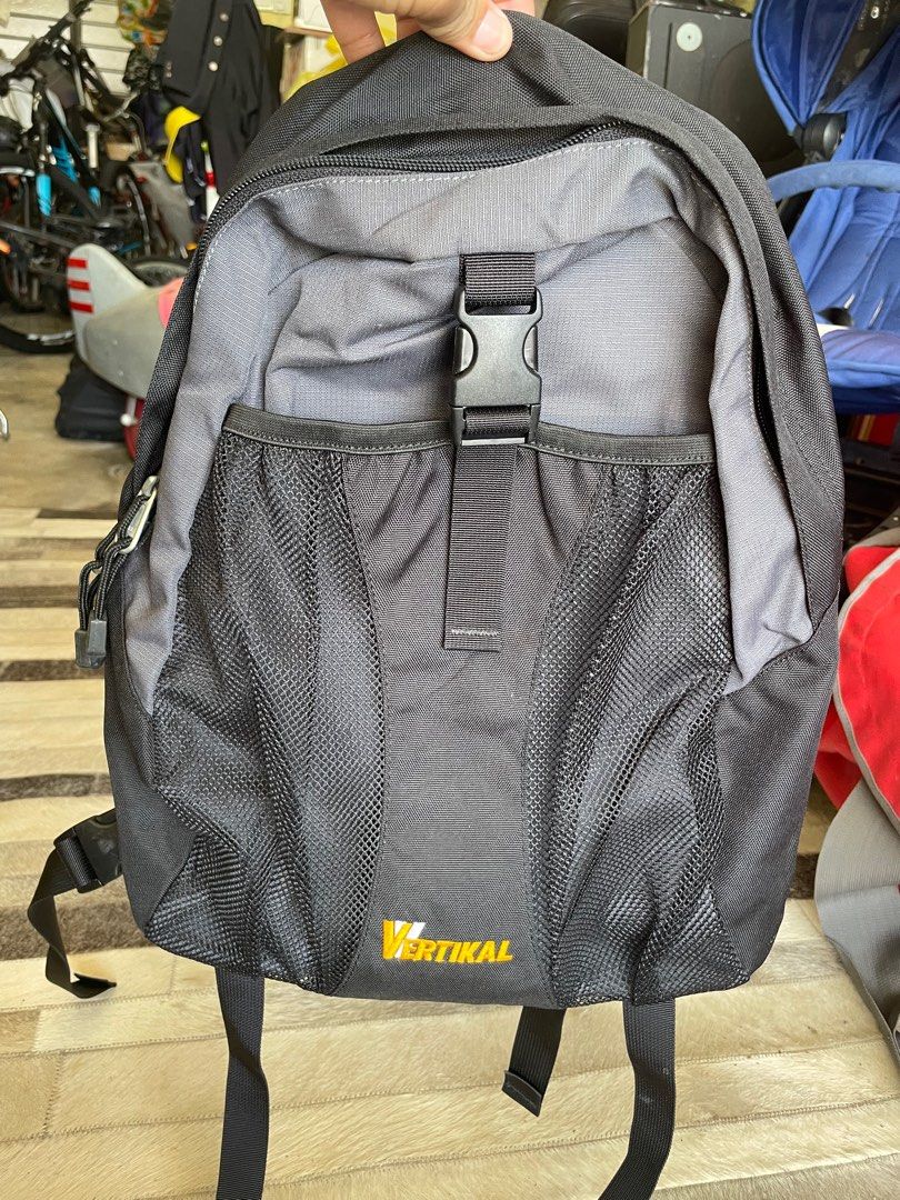 Vertikal best sale backpack malaysia