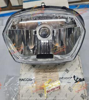 Vespa Sprint 125/ Sprint 150 3V Head Lamp Complete / Head Light / Headlight (Genuine Piaggio / Vespa Spare Part)