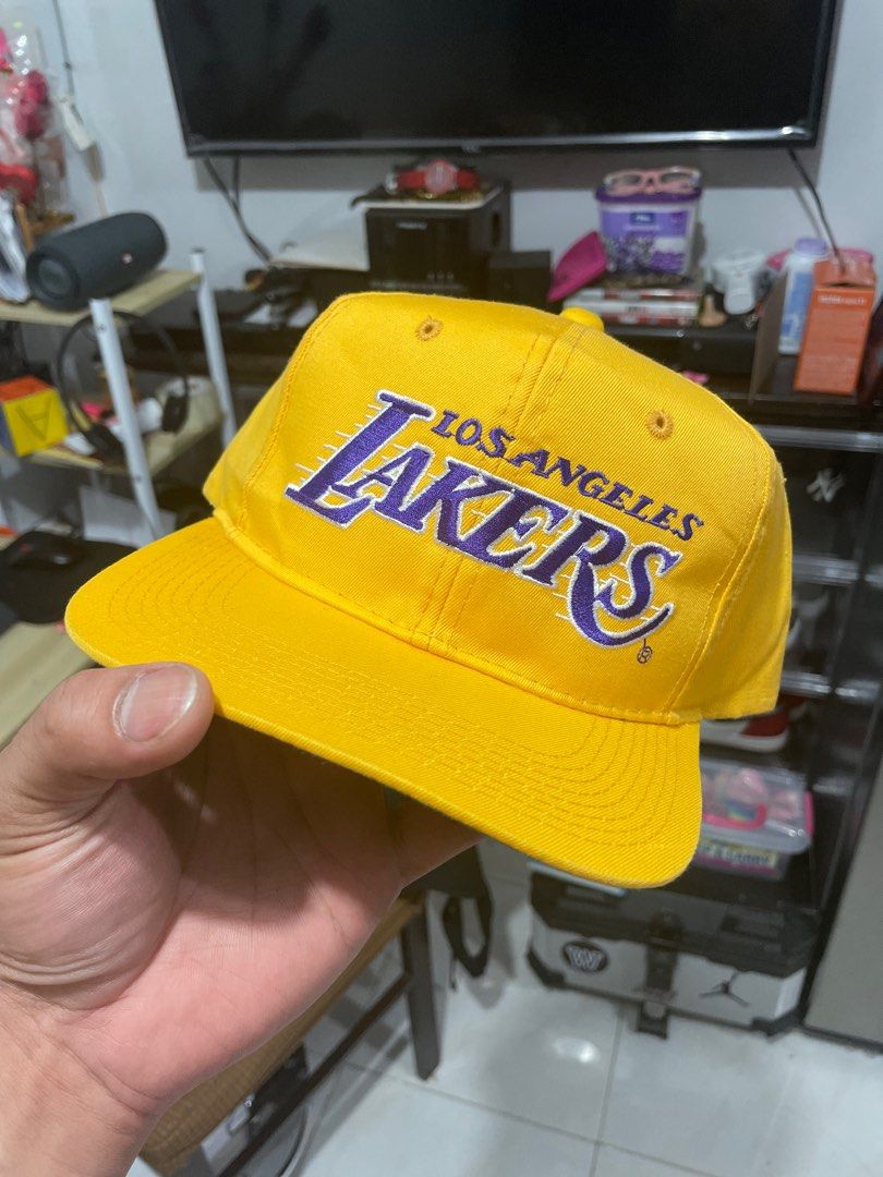 Lakers Vintage Motion Snapback Twill by Starter, Men's Fashion, Watches &  Accessories, Caps & Hats on Carousell