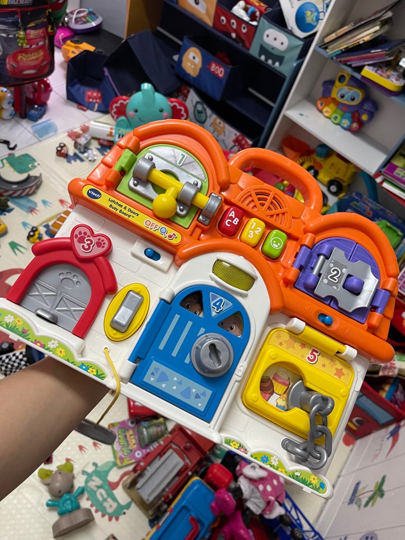Vtech Latches and Doors Busy Board, Hobbies & Toys, Toys & Games on
