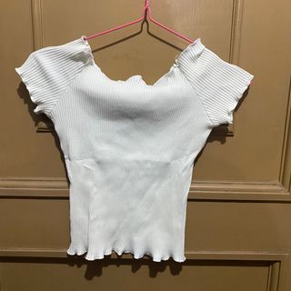 WHITE RIBBED TOP