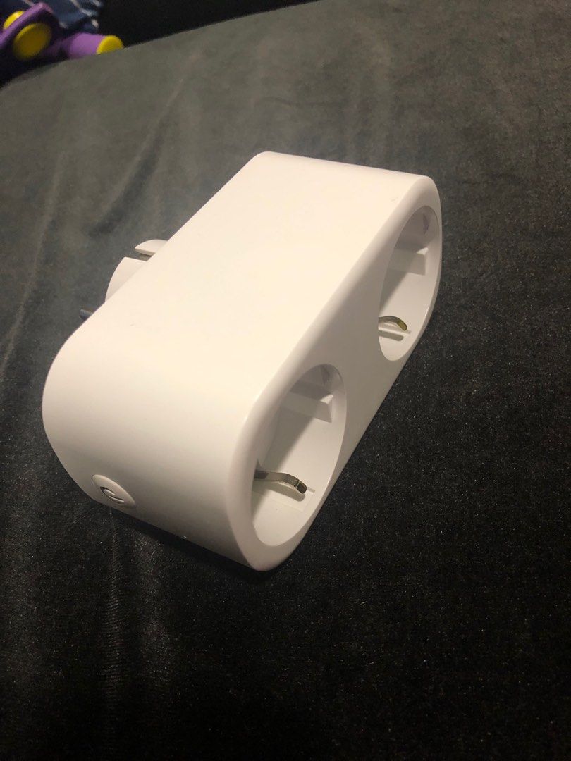 Wi-Fi Smart Plug socket (Category: Networking) located in Singapore. Submitted by ttmango (Listing ID 1225833421, Image 1). Description: Smart plug socket, EU and China sicker, Wi-Fi and using App to control devices.