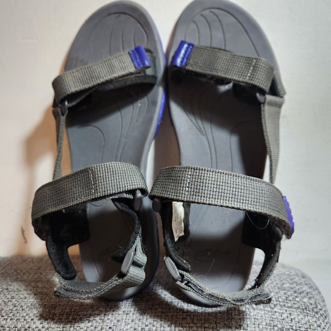 World Balance Sandals size 8 Women s Fashion Footwear Flats Sandals on Carousell