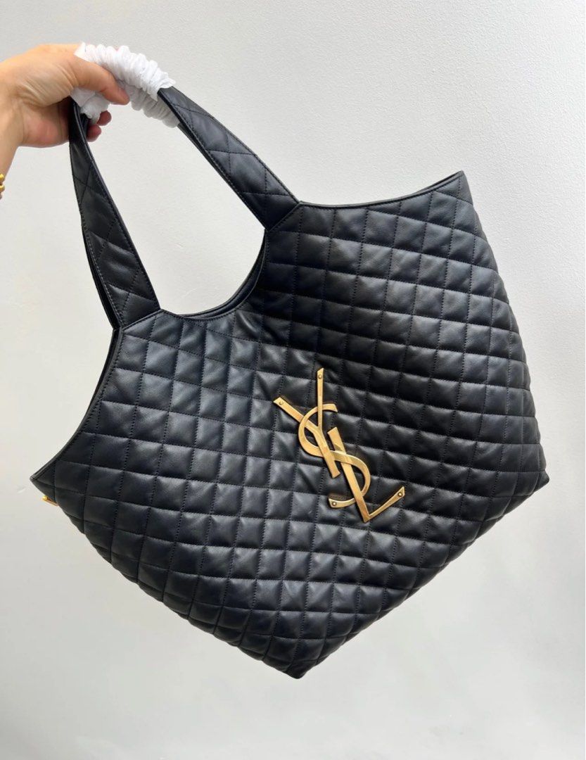 ICARE maxi shopping bag in quilted lambskin, Saint Laurent