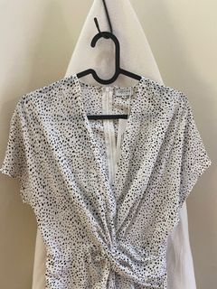 (Category: ) located in . Submitted by thriftingpotato (Listing ID 1225827902, Image 1). Description: .