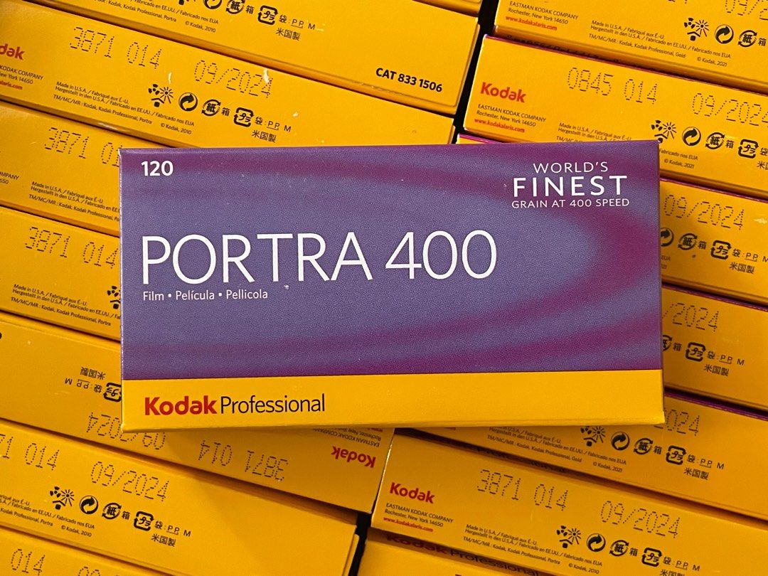 【1/28まで特価】Kodak PORTRA400 120 x3箱よろしくお願いいたします