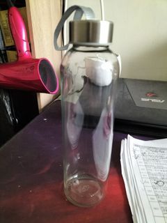 玻璃杯