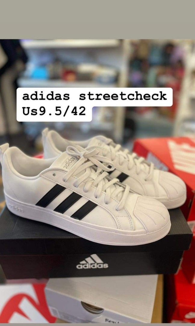 adidas mens sneakers US9 42 Men s Fashion Footwear Sneakers