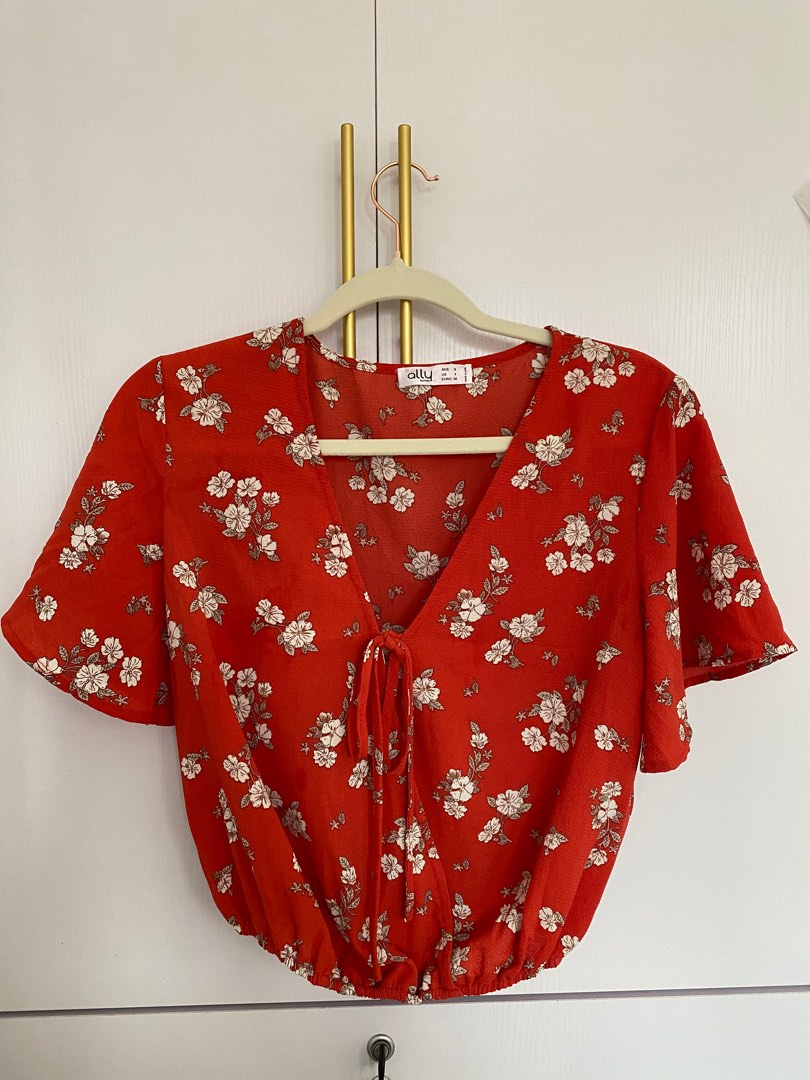 Alley top, Women's Fashion, Tops, Blouses on Carousell