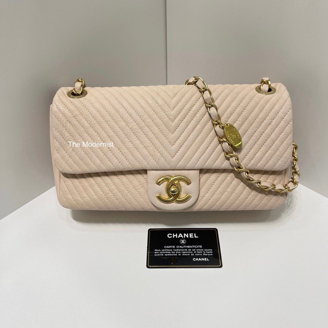 Chanel trendy sales cc chevron beige