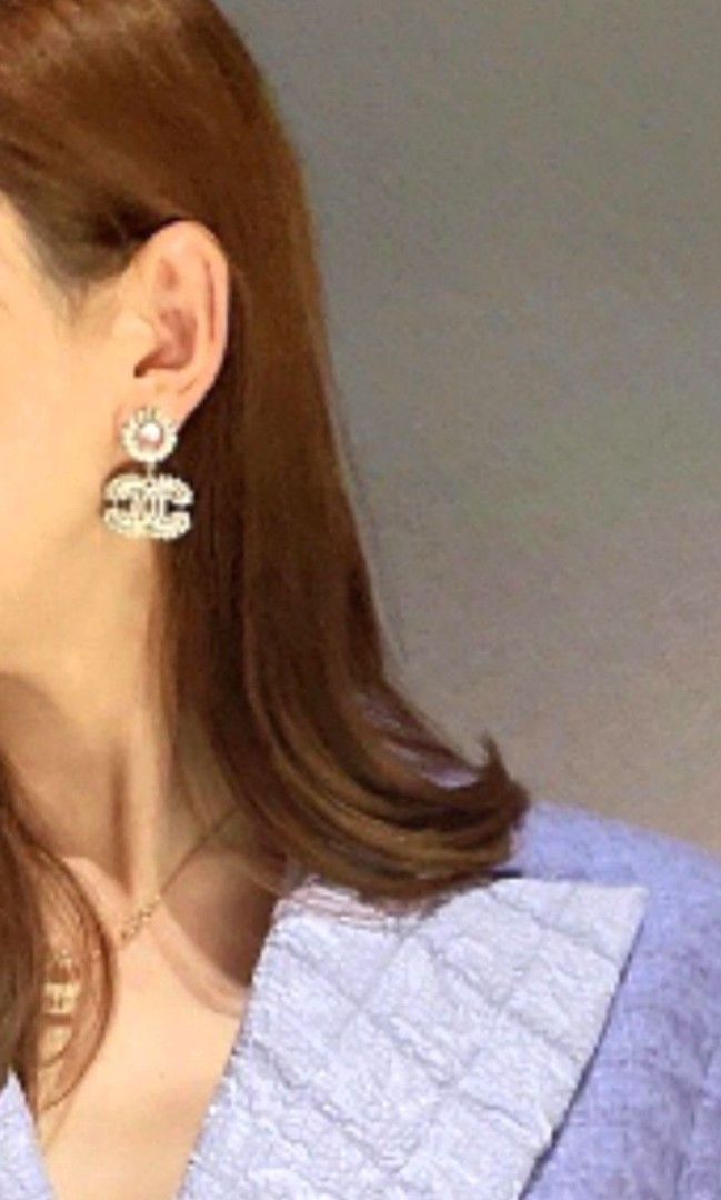 Chanel CC CRYSTAL DROP DANGLE EARRINGS PINK STONE – LLBazar