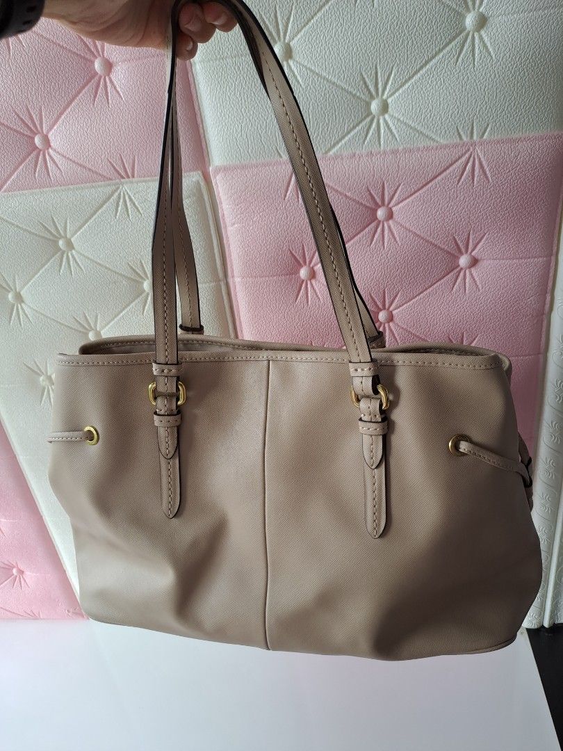 Authentic COACH Peyton zip top tote saffiano leather beige
