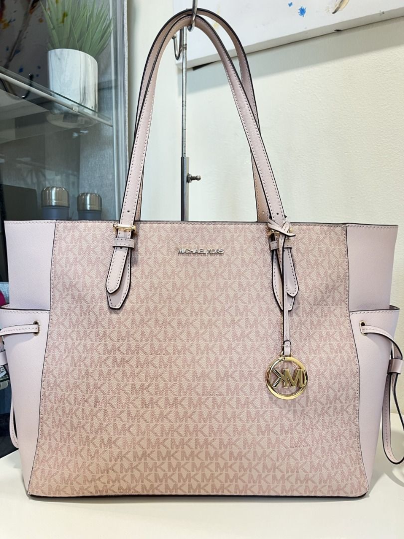 Michael kors medium carryall tote vanilla mk signature ballet pink hot sale
