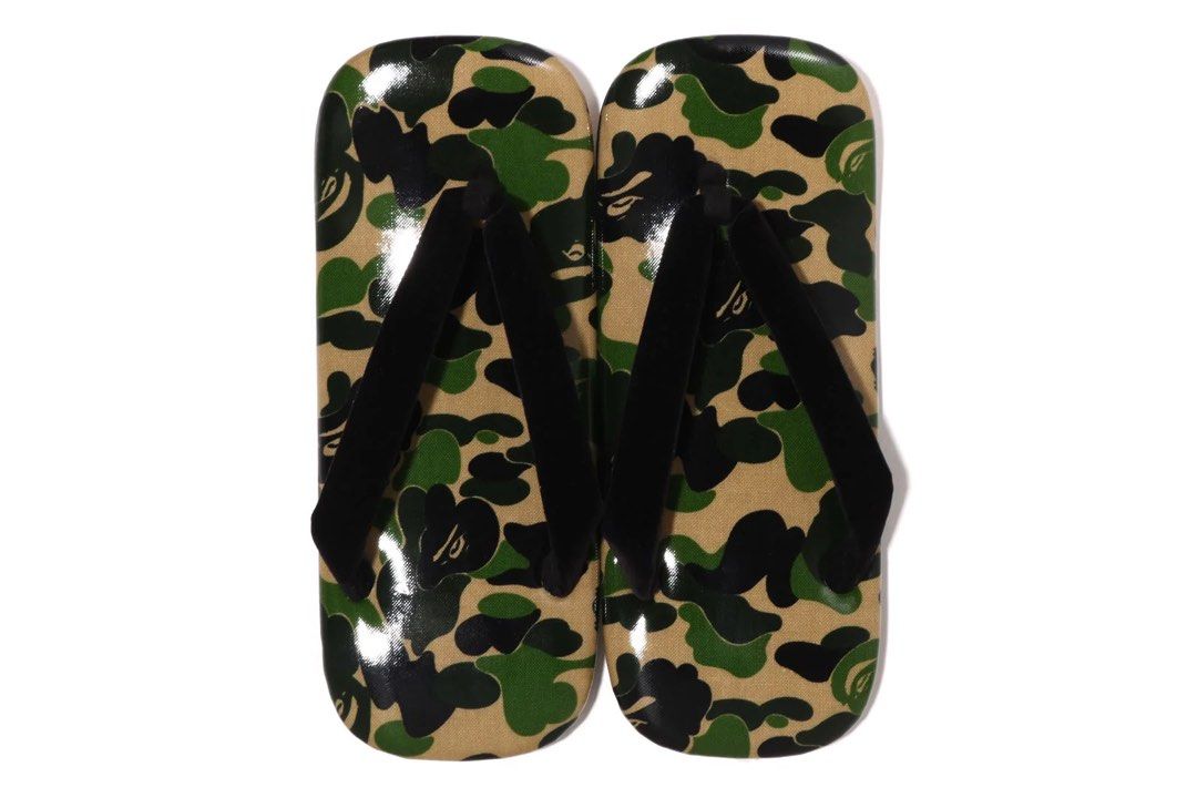 BAPE ABC CAMO JAPANESE SANDALS, Men's Fashion, Footwear, Flipflops 