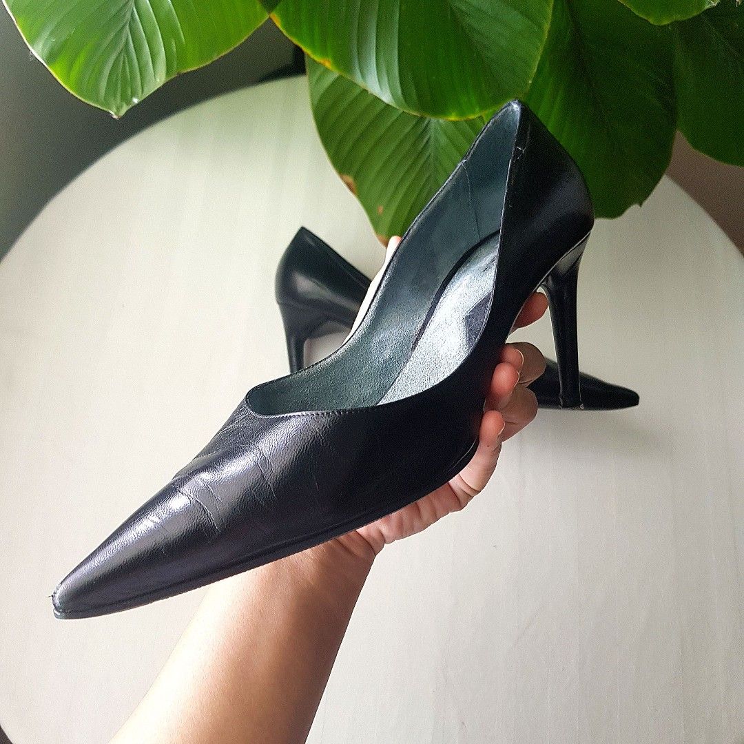 Bcbgmaxazria heels shop
