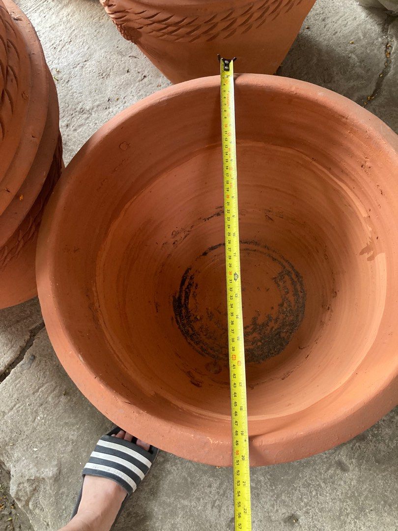 Big clay pots on Carousell