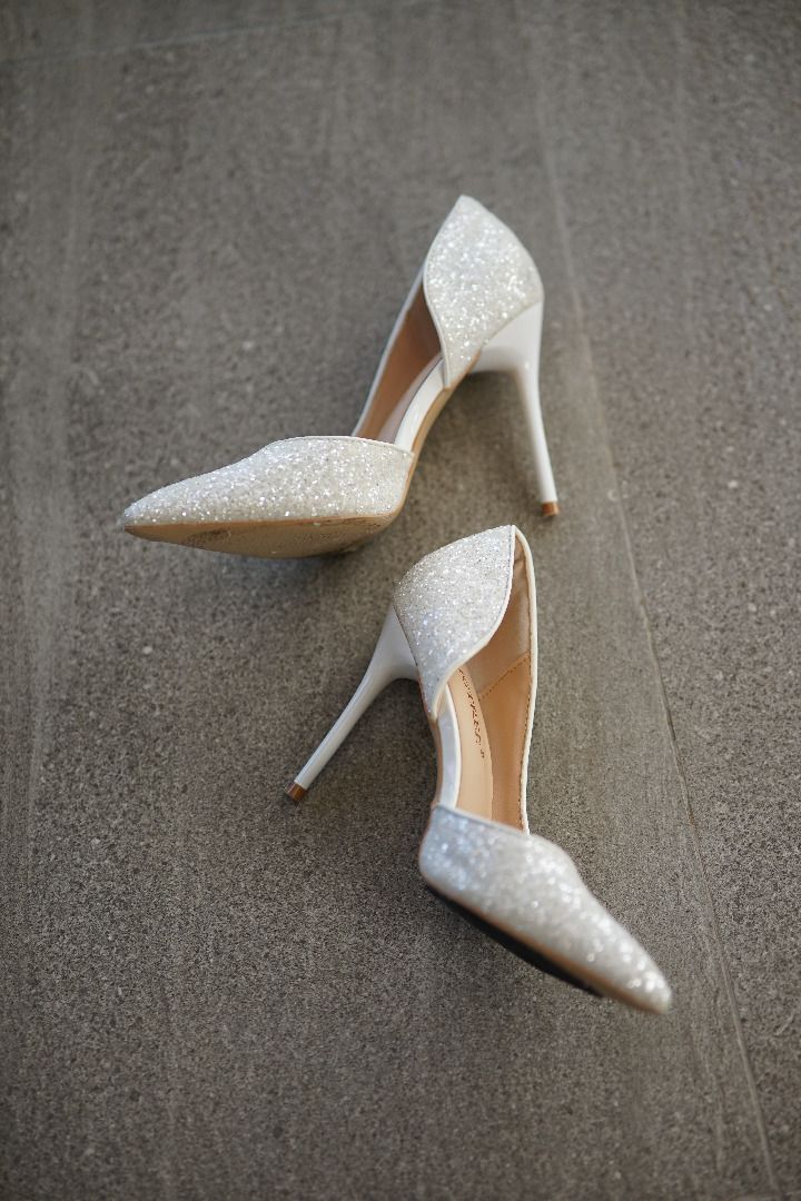 Big tree wedding shoes sales