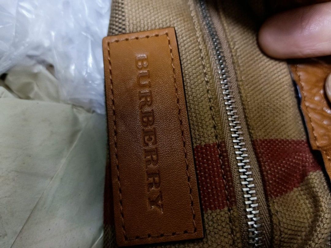 Burberry sales ticket wallet