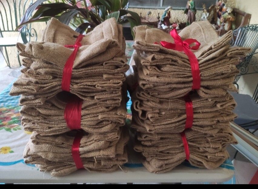 BURLAP BAGS LOOT BAGS (Category: Tote Bags) located in Rizal. Submitted by baltiq (Listing ID 1226108272, Image 2). Description: selling low! sold as is! customized burlap bags excess for party giveaway bags 50pcs. left sold per bundle(10pcs.) 120.00 per bundle.