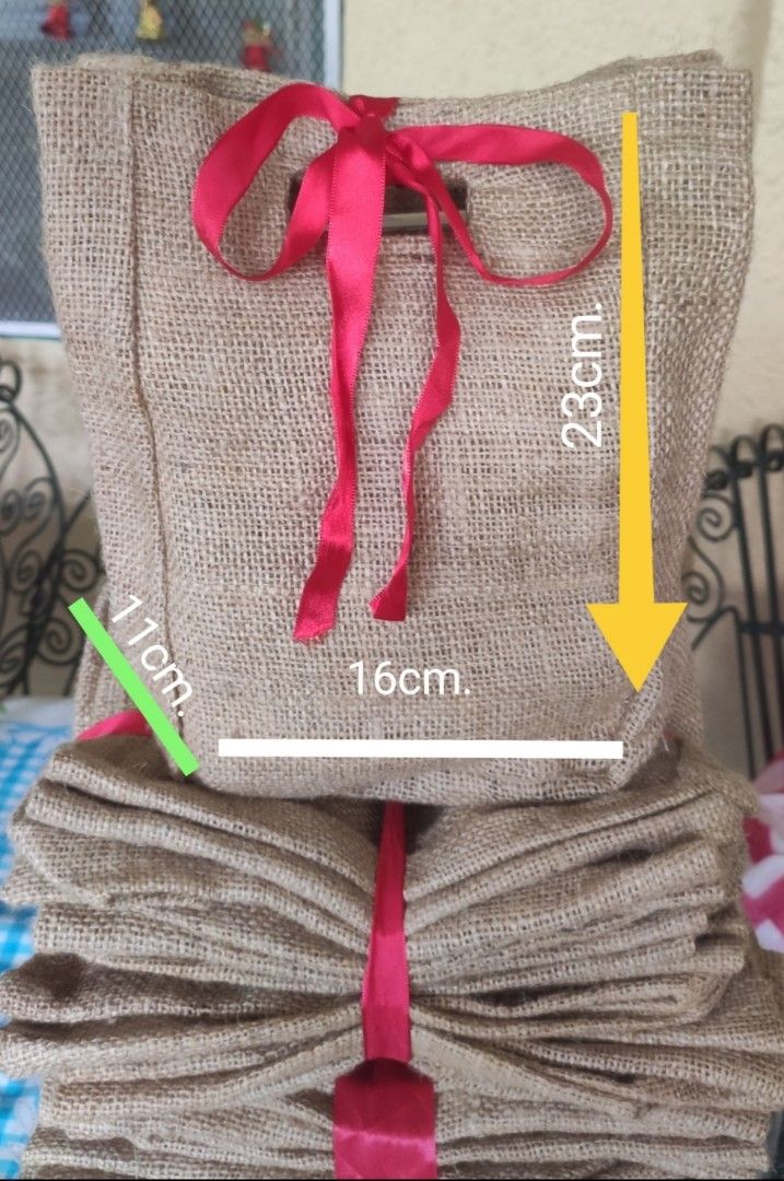 BURLAP BAGS LOOT BAGS (Category: Tote Bags) located in Rizal. Submitted by baltiq (Listing ID 1226108272, Image 1). Description: selling low! sold as is! customized burlap bags excess for party giveaway bags 50pcs. left sold per bundle(10pcs.) 120.00 per bundle.
