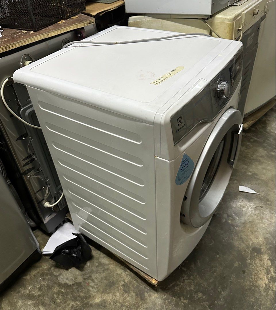 BUY NOW! ELECTROLUX 9kg Front Load Washer EWF12933 (93330), TV & Home