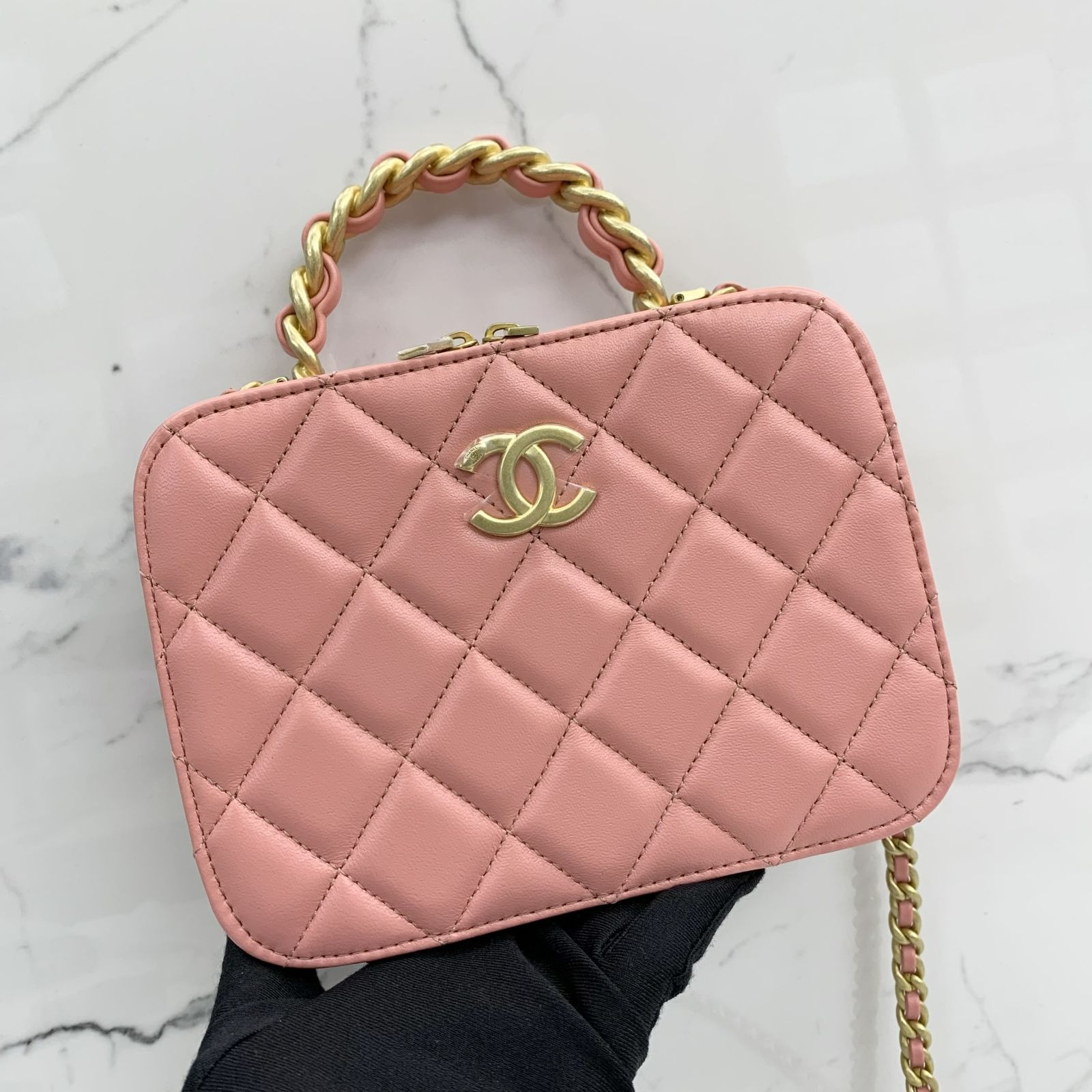 DISCOUNTED* CHANEL AS3318 LAMBSKIN SMALL PINK VANITY CASE SHOULDER BAG  227028899 AL, Luxury, Bags & Wallets on Carousell