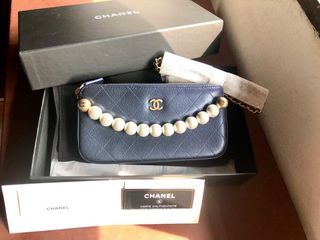 NEW CHANEL 23K white Caviar GHW SMALL 9.5in Coco Handle Flap #bag #fashion # chanel #handbags 