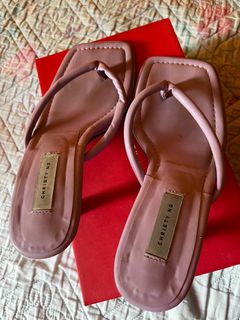 (Category: ) located in . Submitted by preloved_evinazirah (Listing ID 1226000310, Image 1). Description: .