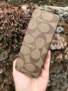 COACH GLASSES AND CASE