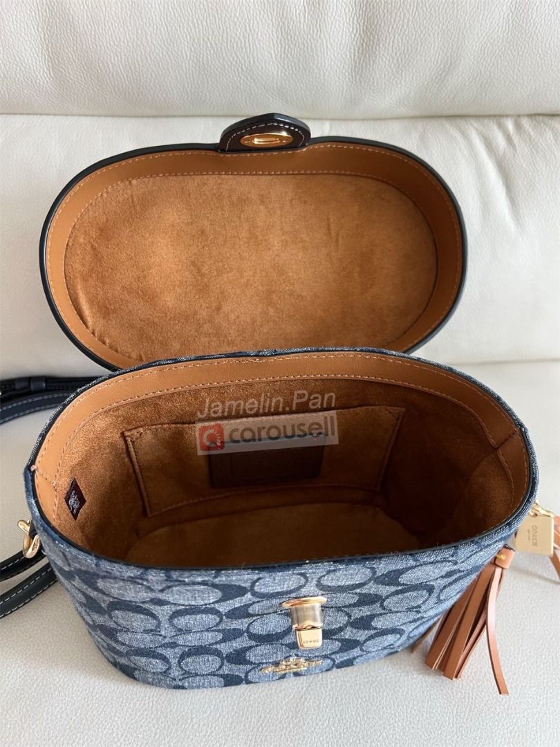 Coach Kay Crossbody In Signature Chambray - Gold/Denim Multi, Luxury ...