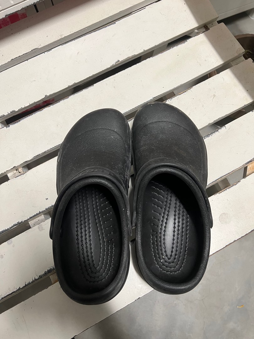 Crocs Kitchen Clogs, Men's Fashion, Footwear, Casual shoes on Carousell