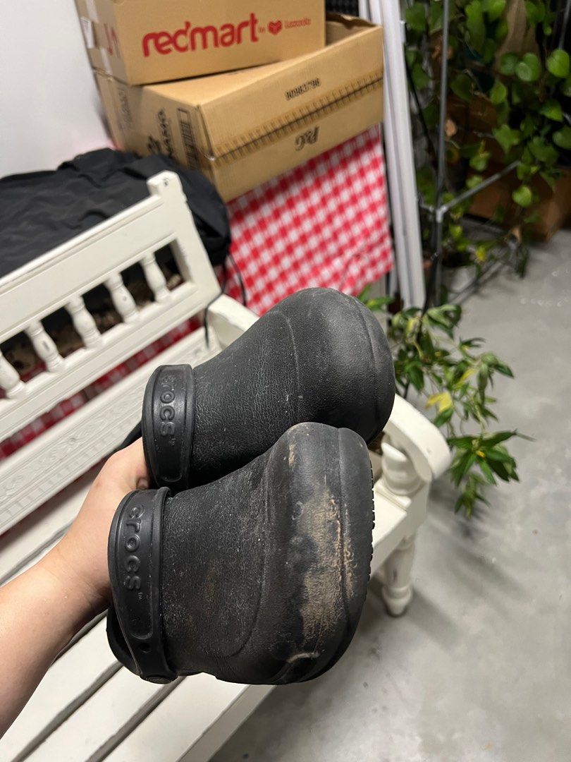 Crocs Kitchen Clogs, Men's Fashion, Footwear, Casual shoes on Carousell